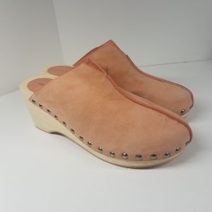 Kelsi Dagger Peach Pink Suede Clogs